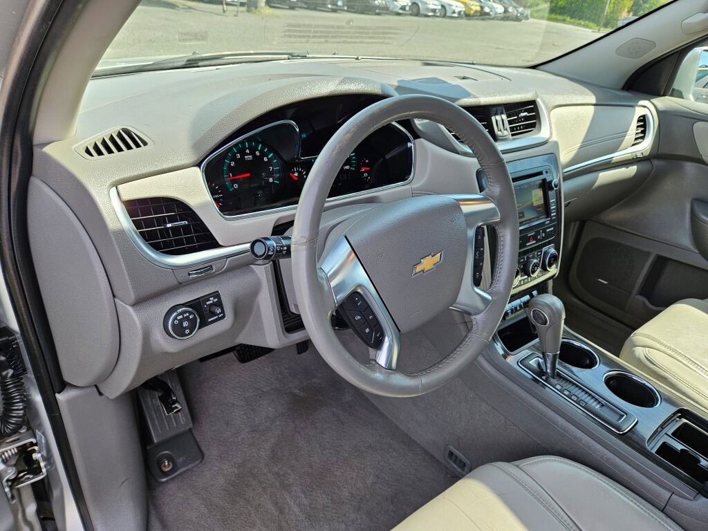 Used 2014 Chevrolet Traverse LTZ AWD/4WD image 25