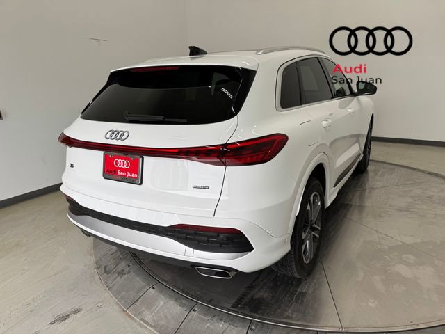 Used 2025 Audi Q5 Premium w/ Convenience Package image 39