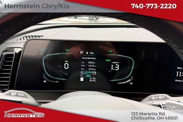 Used 2024 Kia Sportage EX image 17