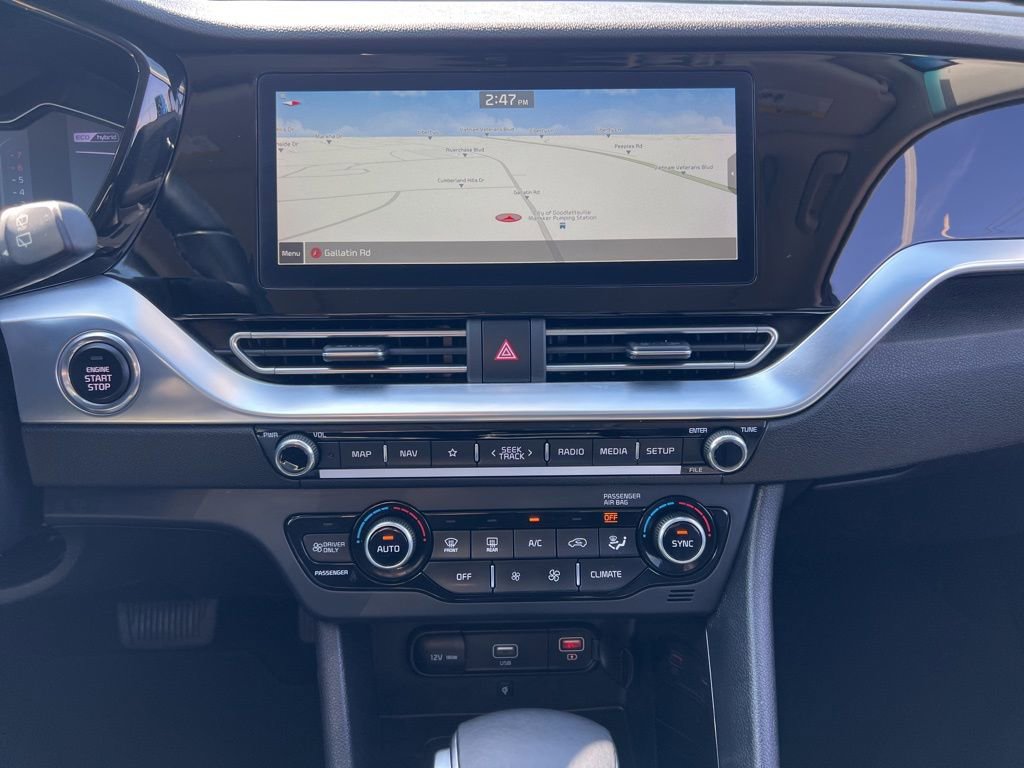 Used 2022 Kia Niro Touring Special Edition FWD image 21