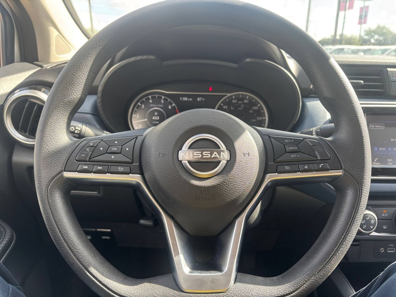 Used 2025 Nissan Versa SV FWD image 25