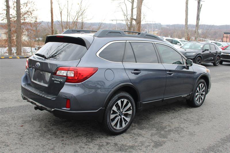 Used 2015 Subaru Outback 3.6R Limited image 8