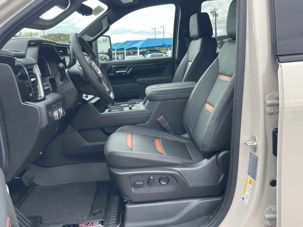 New 2026 GMC Sierra 2500 AT4 w/ AT4 Premium Plus Package image 9