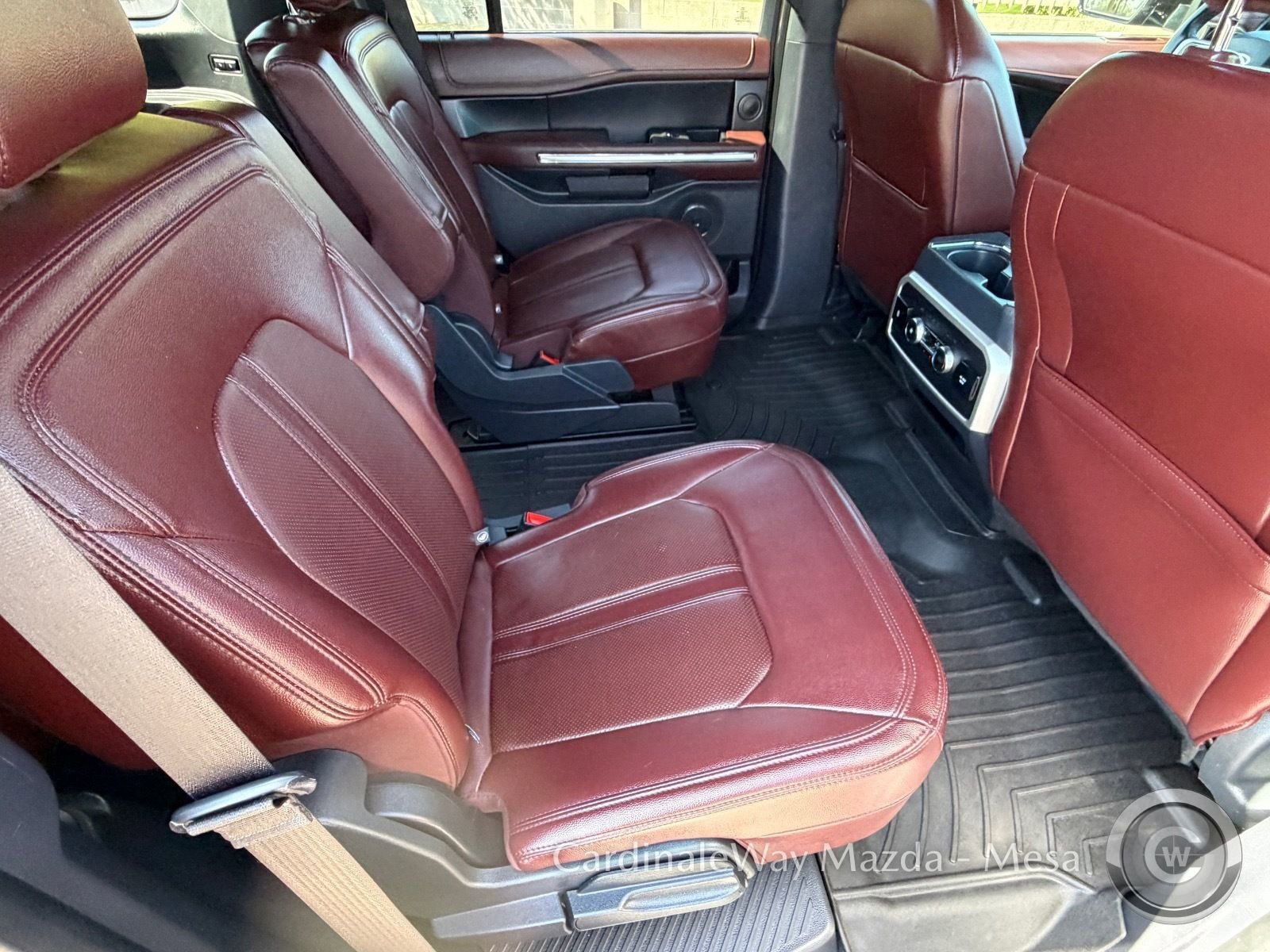 Used 2024 Ford Expedition Limited AWD/4WD image 13