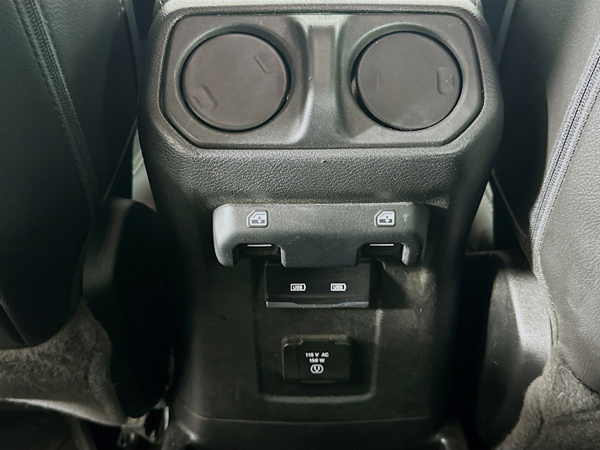 Used 2023 Jeep Wrangler Unlimited Sahara AWD/4WD image 27