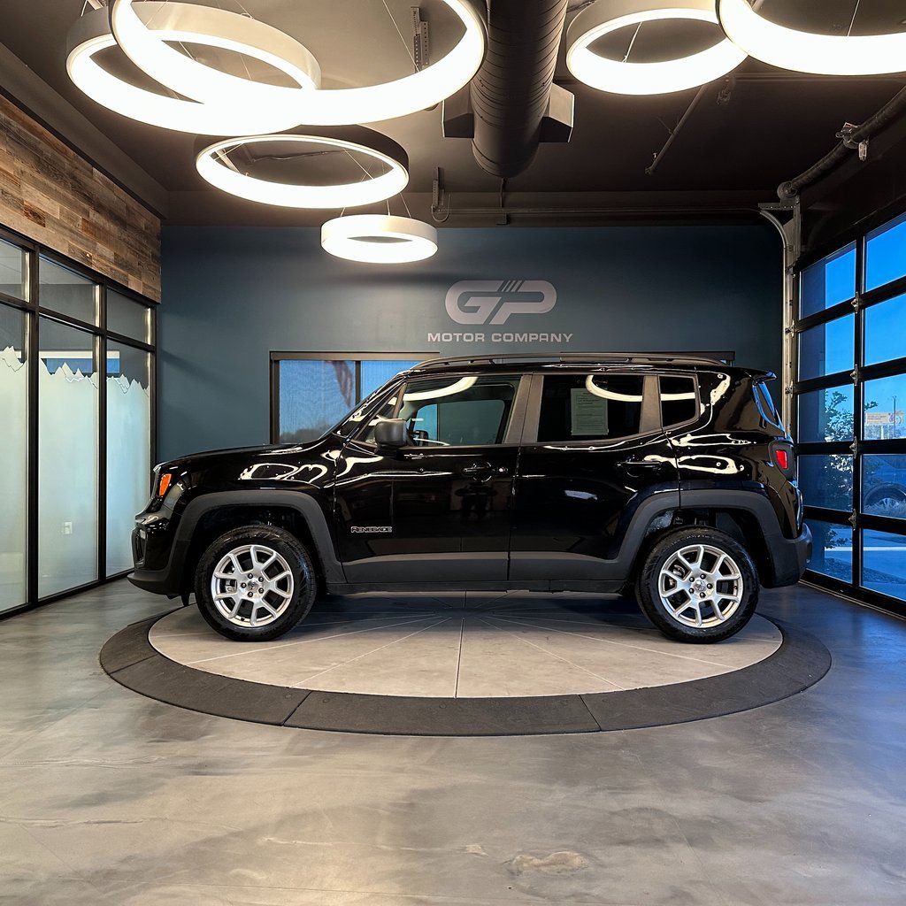 Used 2022 Jeep Renegade Latitude w/ Convenience Group image 6