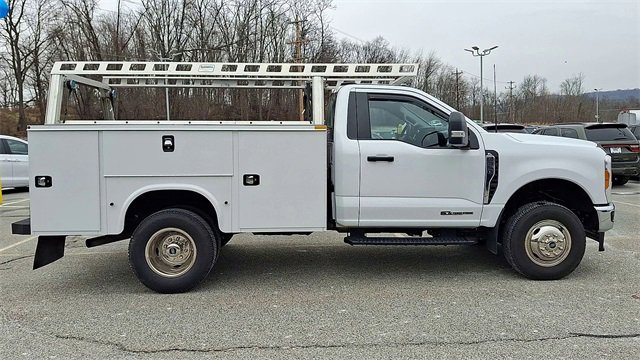 Used 2023 Ford F350 XL w/ Snow Plow Prep Package image 9