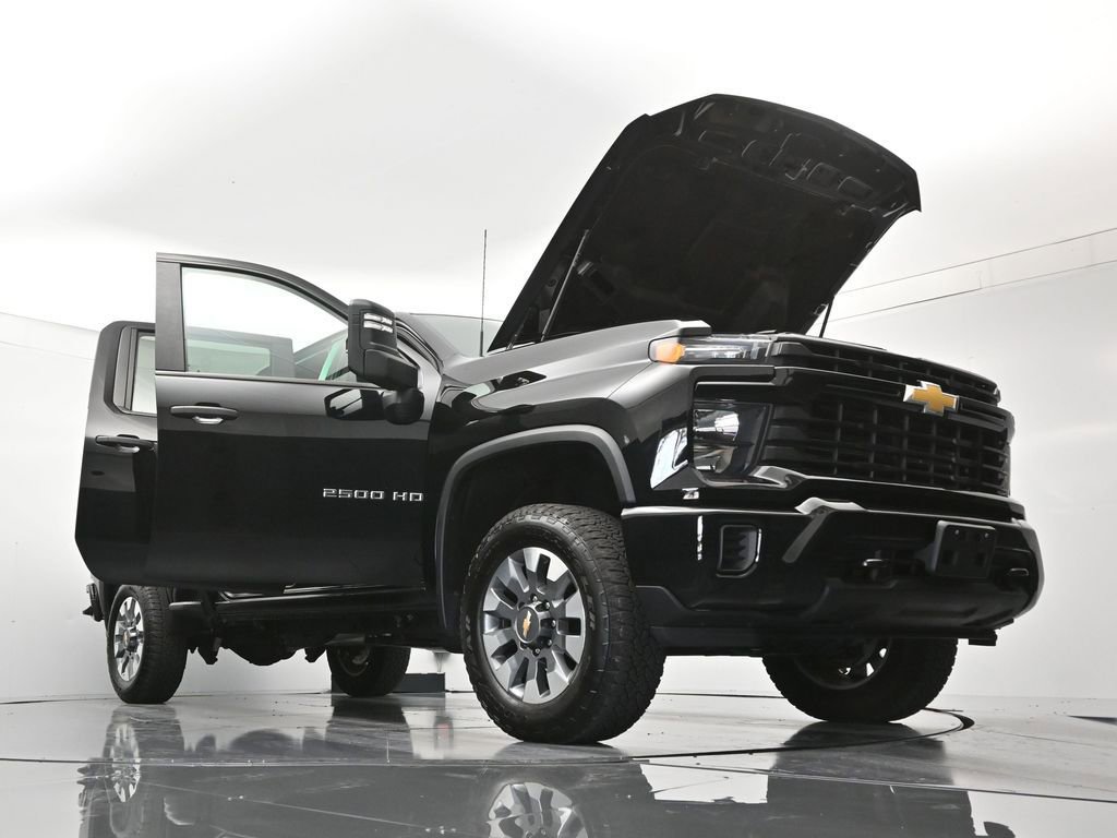 Used 2024 Chevrolet Silverado 2500 Custom w/ Custom Value Package AWD/4WD image 48