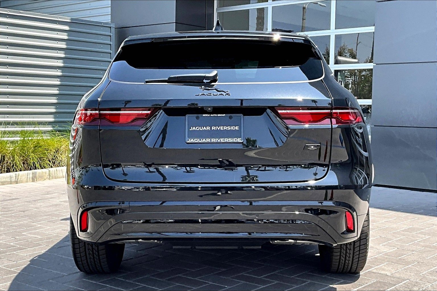 New 2026 Jaguar F-PACE R-Dynamic S image 4