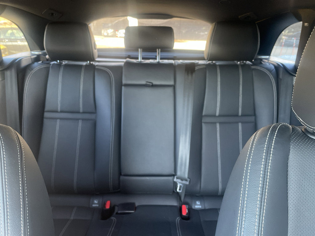 Used 2023 Land Rover Range Rover Velar R-Dynamic S image 11