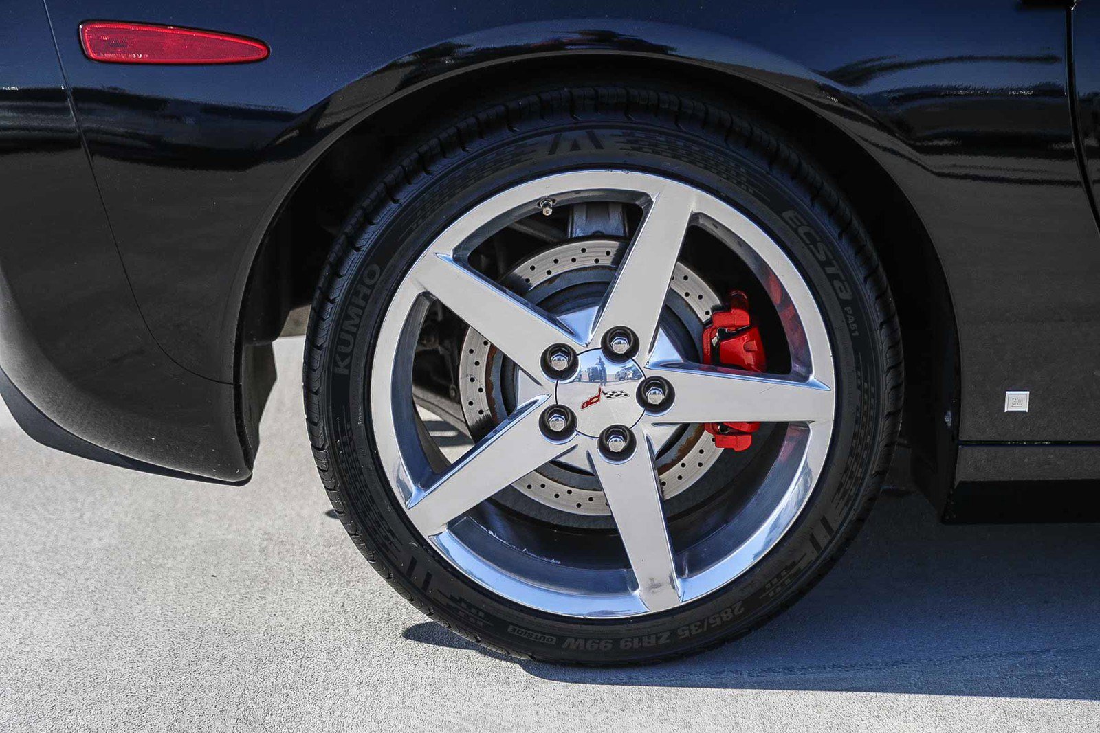 Used 2007 Chevrolet Corvette Convertible w/ Preferred Equipment Group image 11