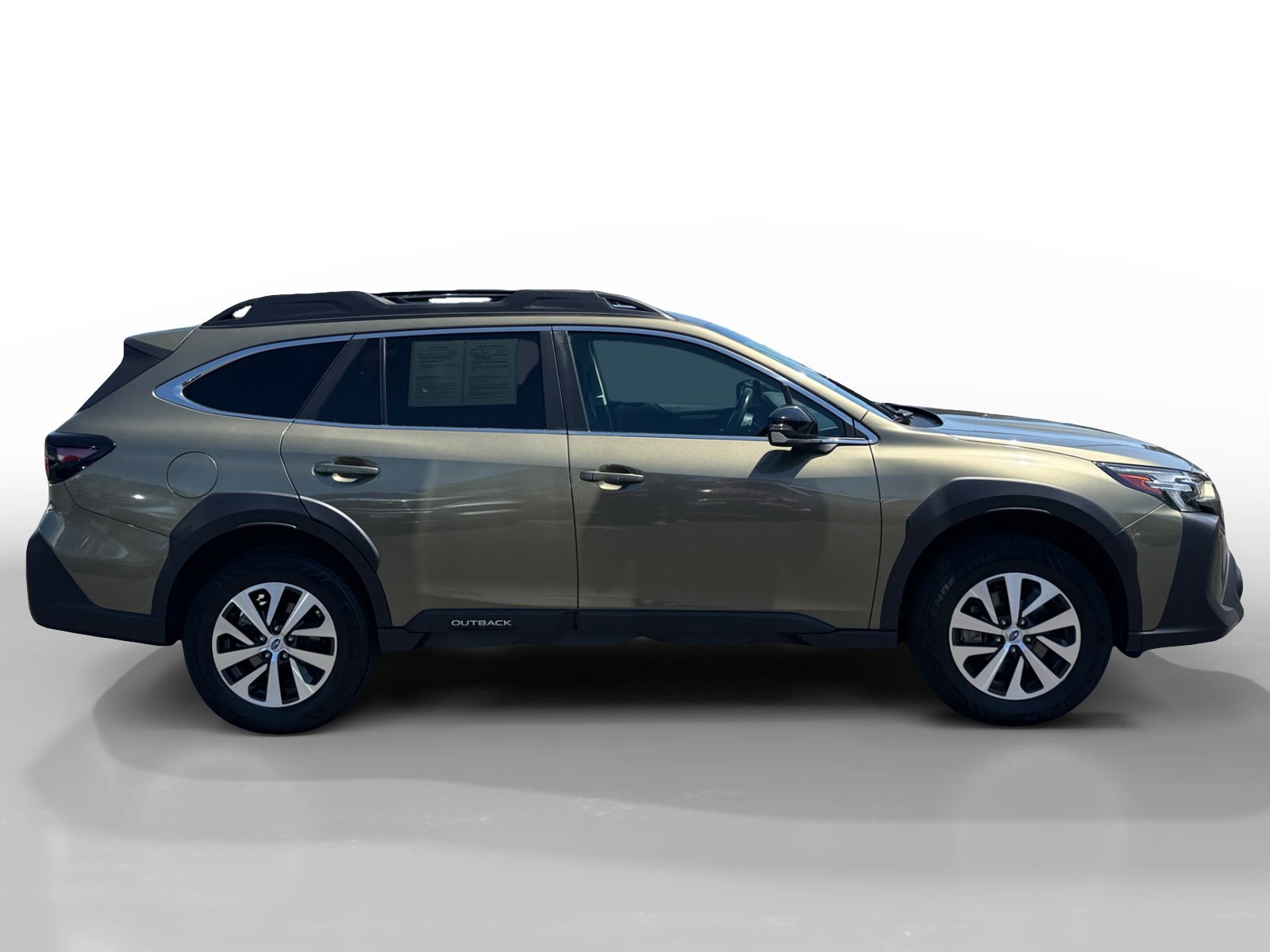 Used 2024 Subaru Outback Premium AWD/4WD image 6
