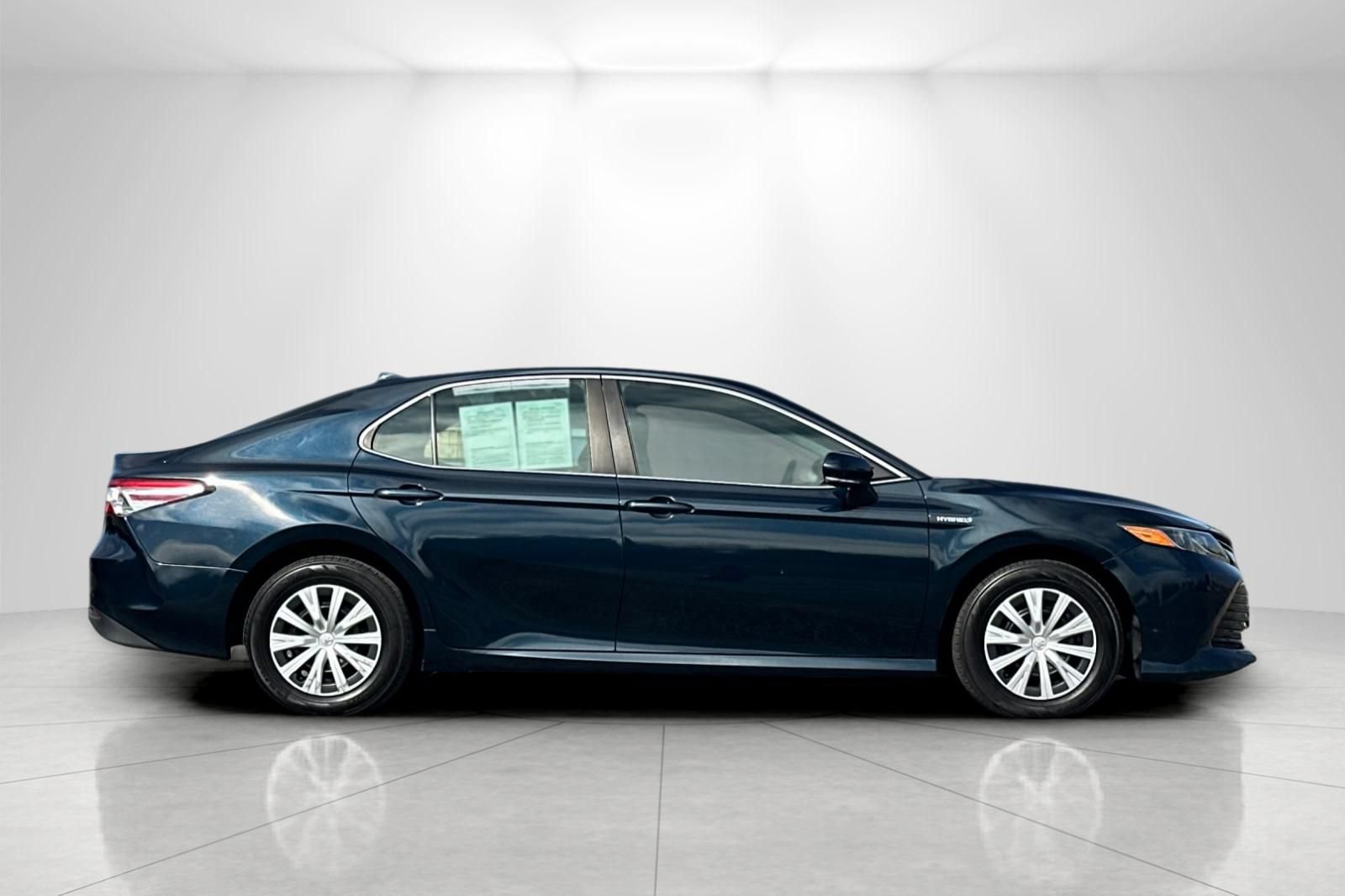 Used 2020 Toyota Camry LE w/ Fleet Convenience Package FWD image 2