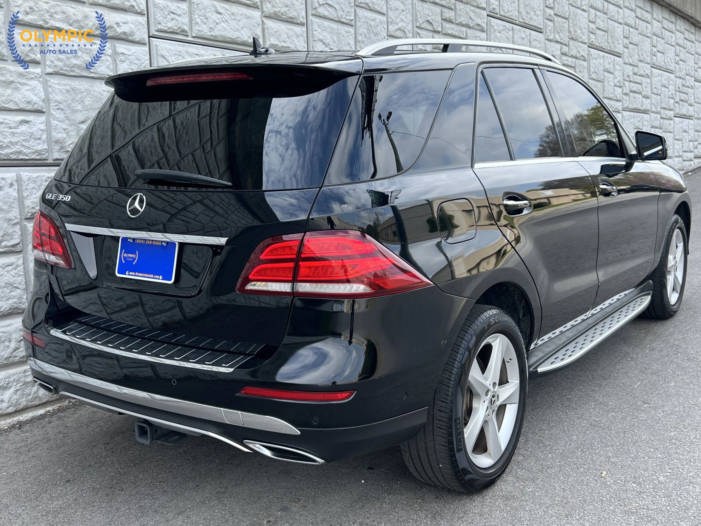 Used 2017 Mercedes-Benz GLE 350 w/ Premium 1 Package image 6