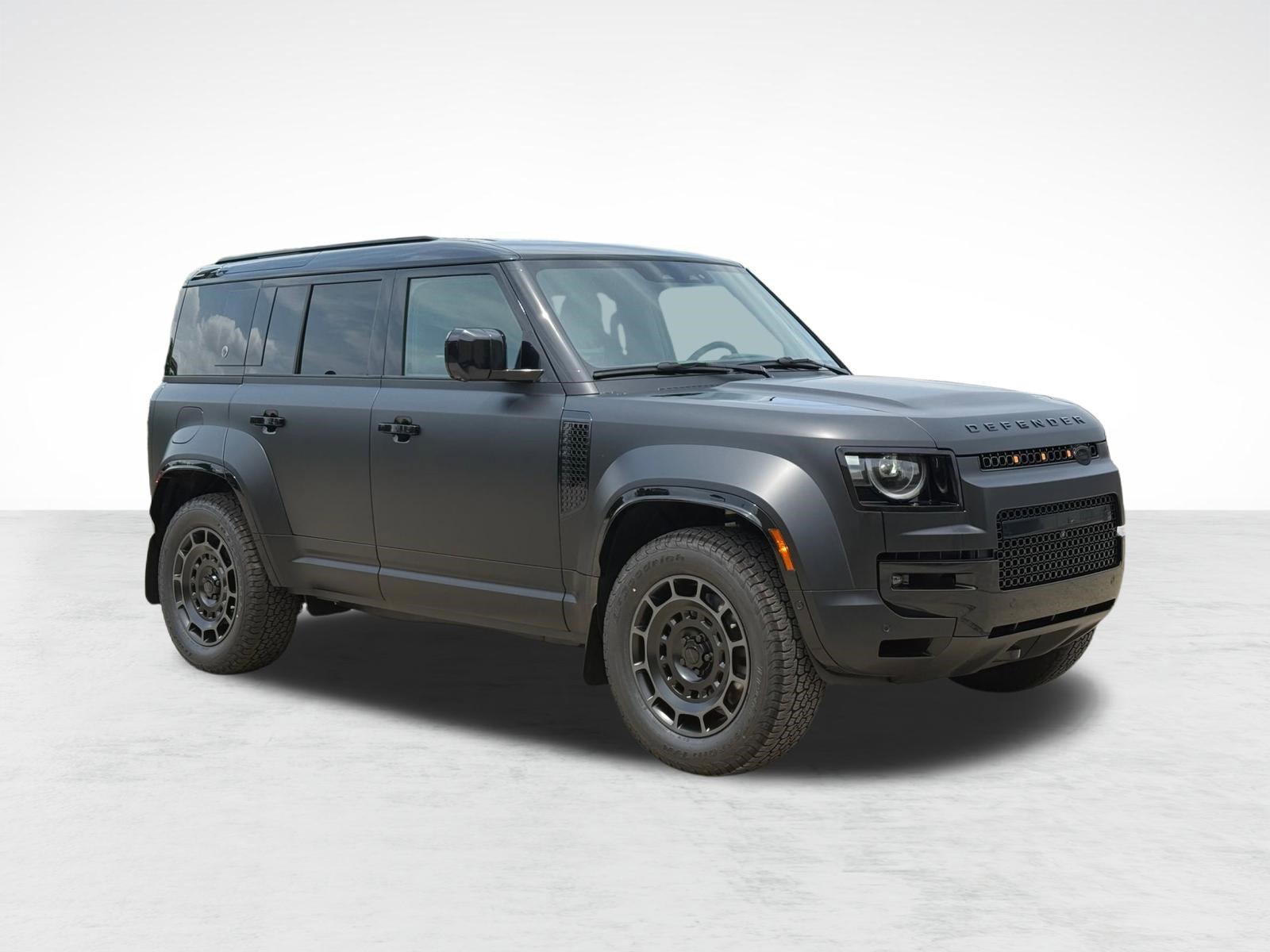 New 2026 Land Rover Defender 110 OCTA AWD/4WD image 7