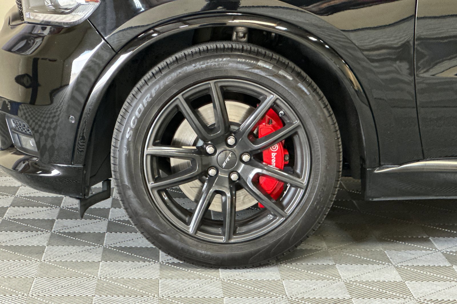 Used 2018 Dodge Durango SRT w/ SRT Interior Appearance Group image 47