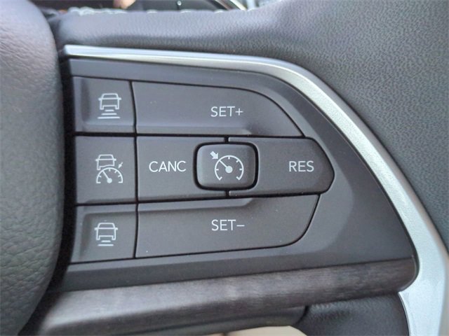 New 2025 Jeep Grand Cherokee Limited w/ Trailer Tow Package image 26