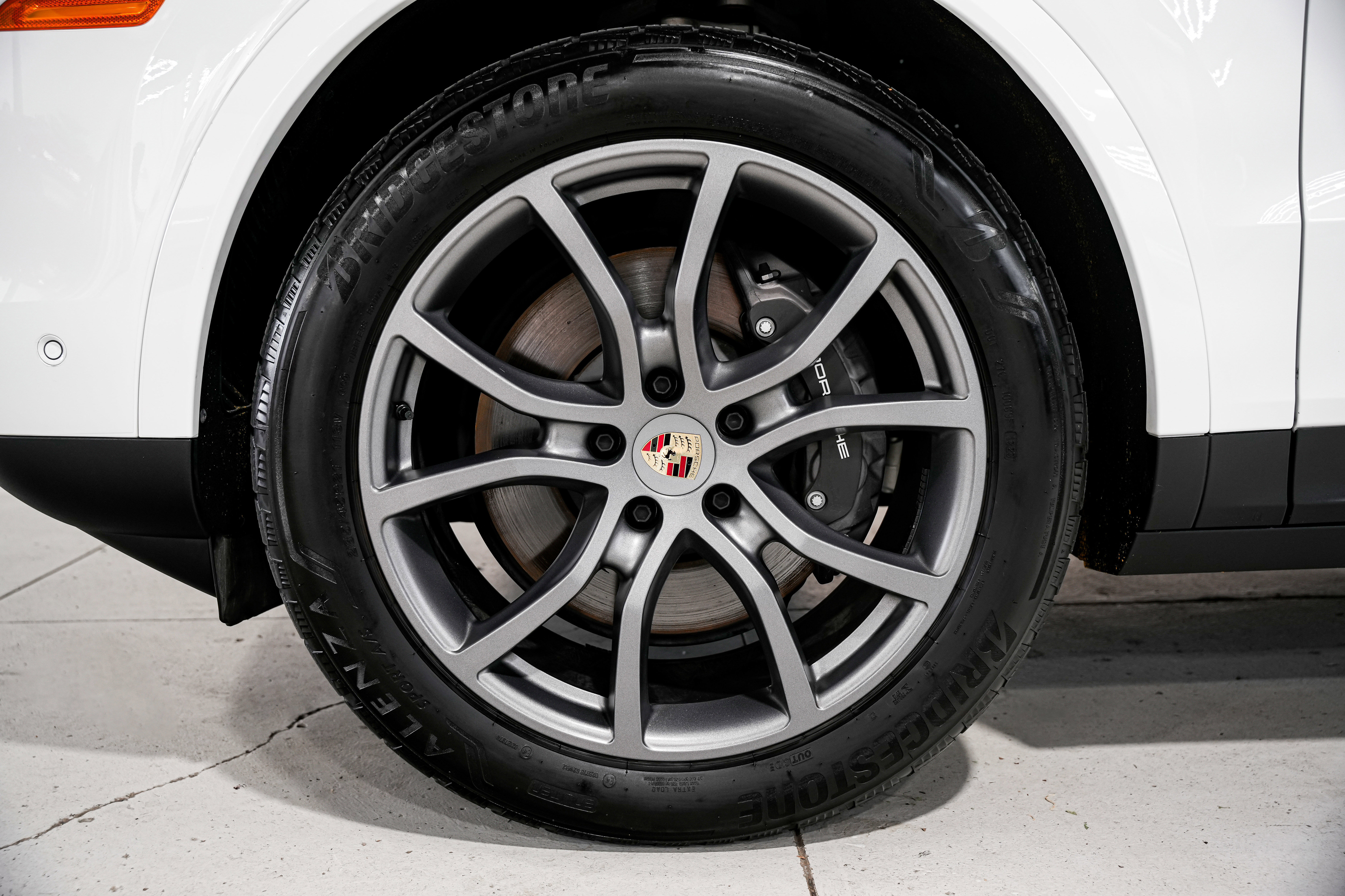 Used 2024 Porsche Cayenne Coupe w/ Premium Package Plus image 52