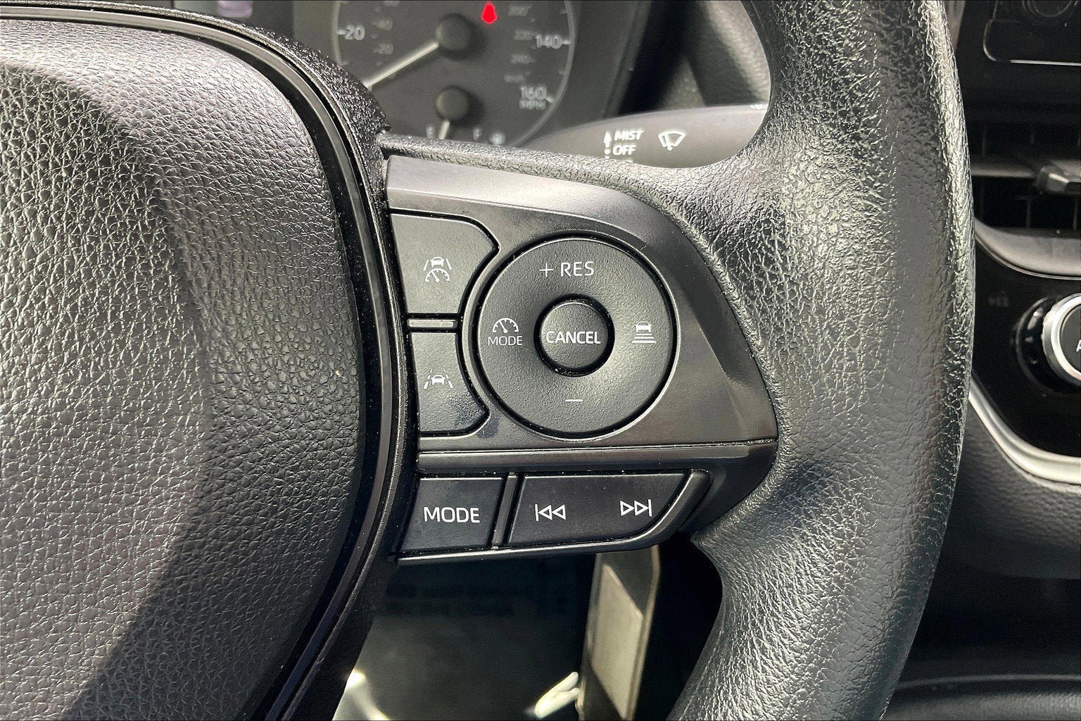 Used 2023 Toyota Corolla LE FWD image 18