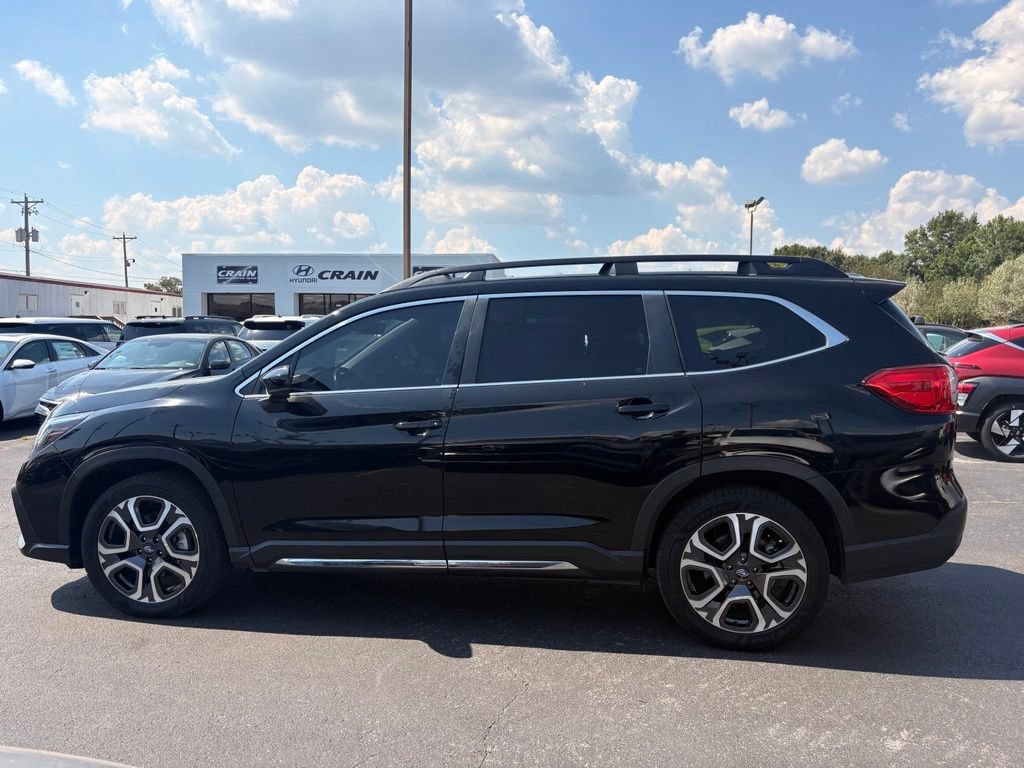 Used 2024 Subaru Ascent Limited w/ Technology Package AWD/4WD image 4