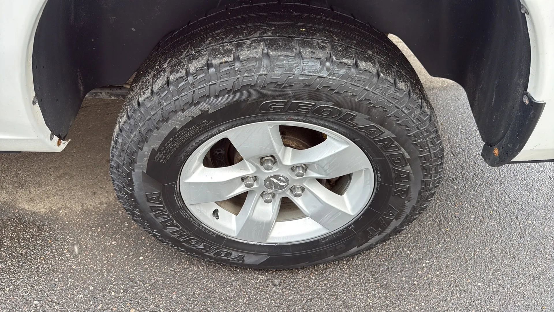 Used 2022 RAM 1500 Classic SLT w/ Protection Group AWD/4WD image 9