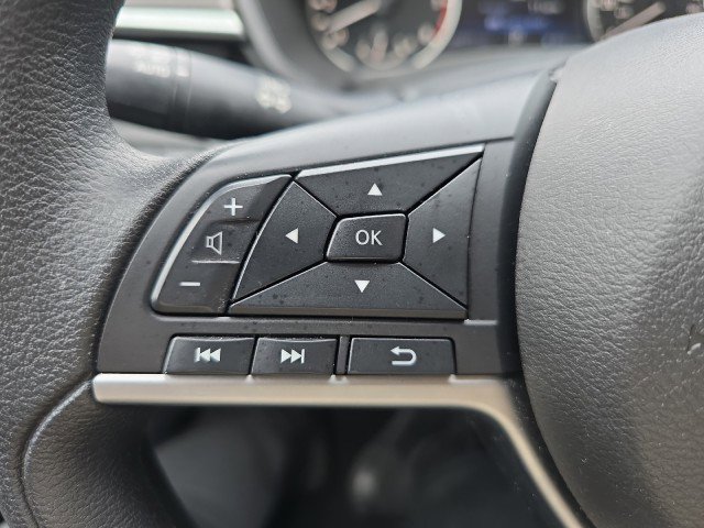 Used 2024 Nissan Altima 2.5 SV image 23