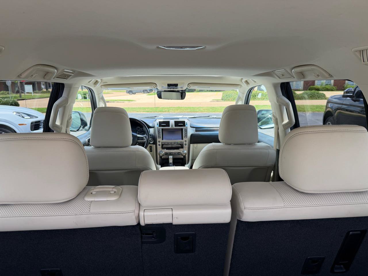 Used 2020 Lexus GX 460 Premium w/ Premium Package AWD/4WD image 13