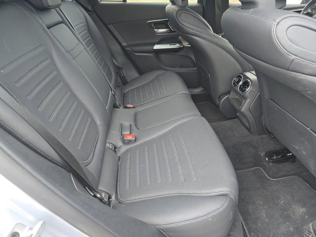 Used 2023 Mercedes-Benz GLC 300 4MATIC image 20