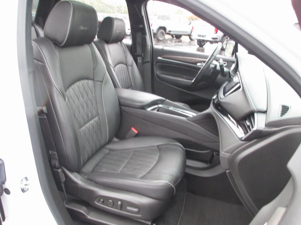 Certified 2023 Buick Enclave Avenir image 22