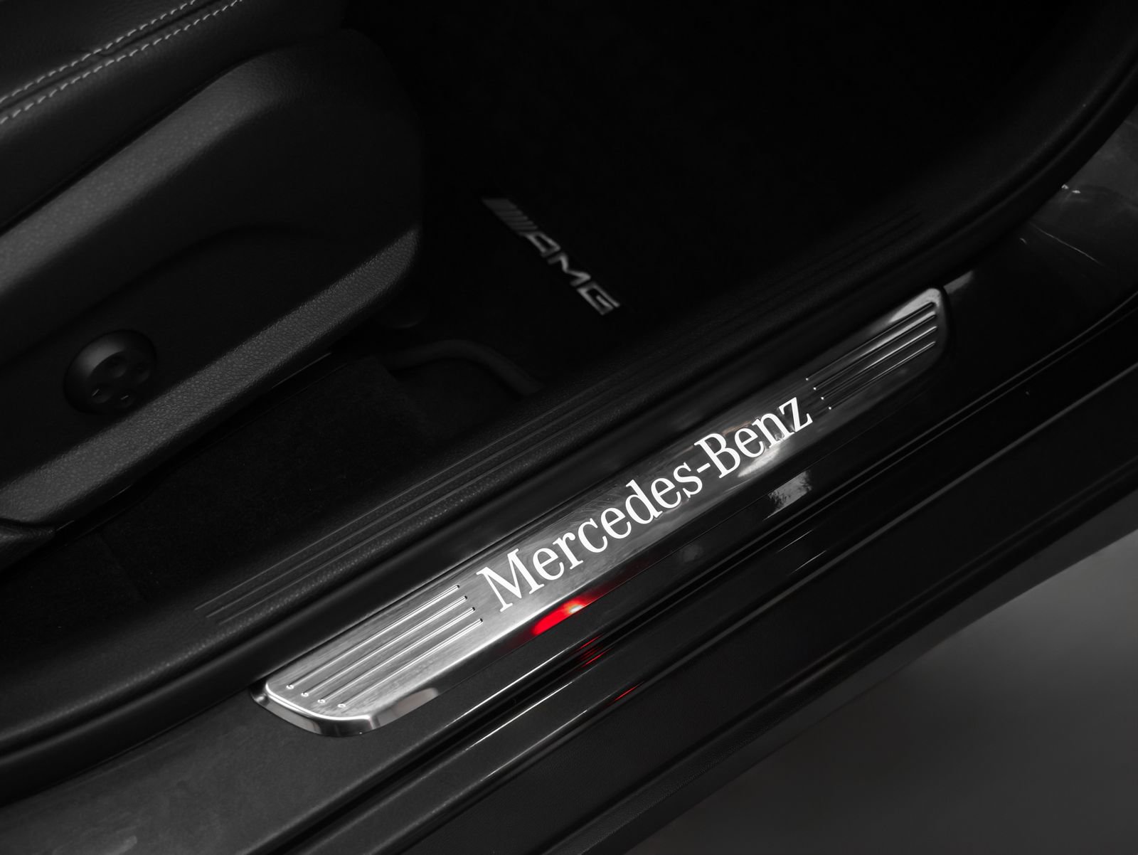 Used 2021 Mercedes-Benz GLC 300 4MATIC image 22