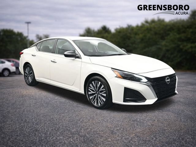 Used 2025 Nissan Altima 2.5 SV FWD 360° Tour