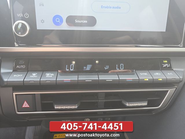 Used 2025 Toyota Camry LE FWD image 20