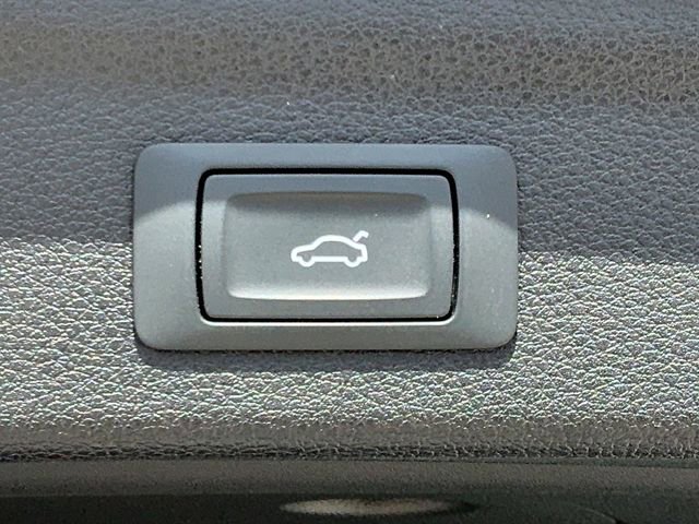 Used 2025 Audi Q3 2.0T Premium image 16