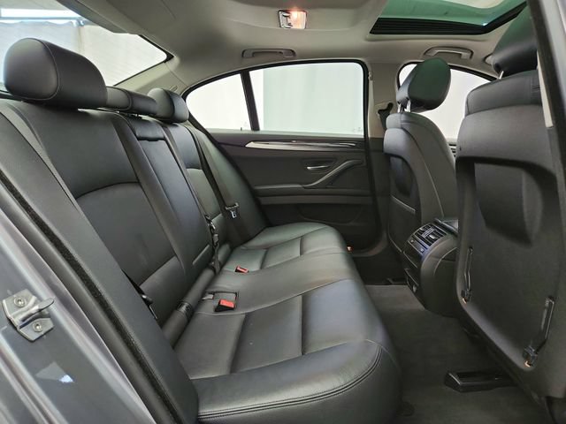 Used 2016 BMW 535i xDrive Sedan AWD/4WD image 34