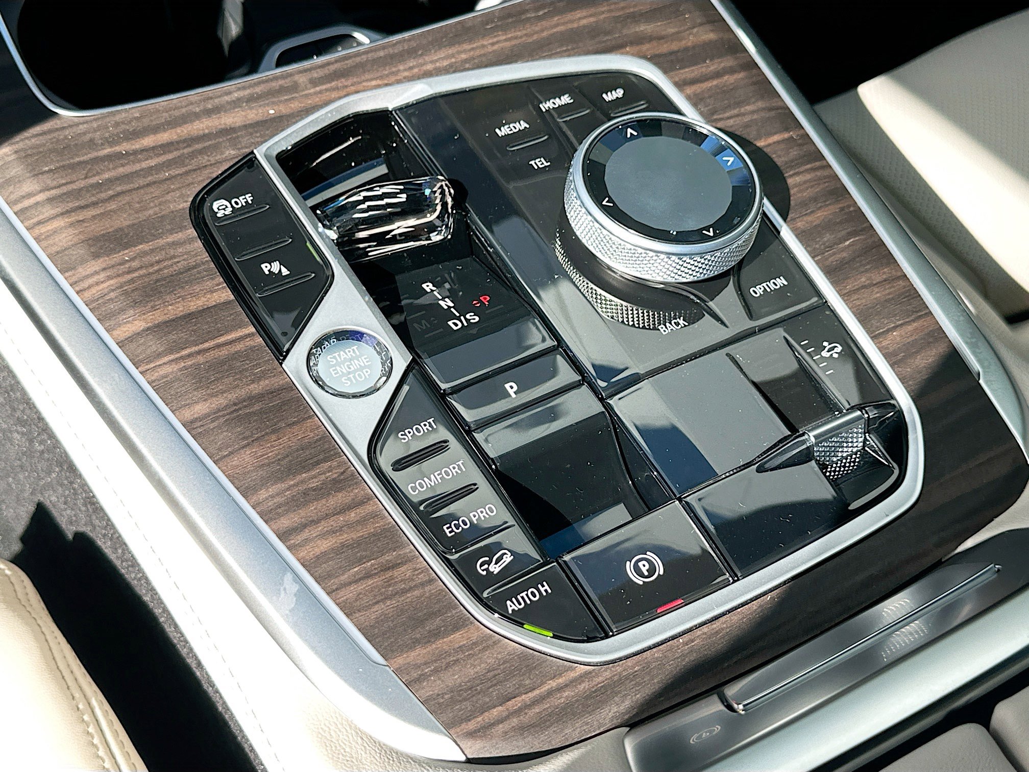 New 2026 BMW X7 M60i image 14