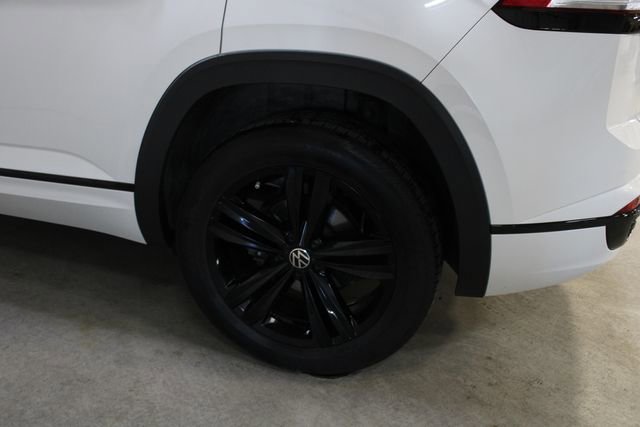 Used 2023 Volkswagen Atlas Cross Sport SEL R-Line image 30