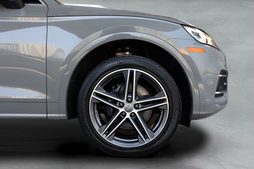 Used 2020 Audi SQ5 Premium Plus w/ Premium Plus Package image 10