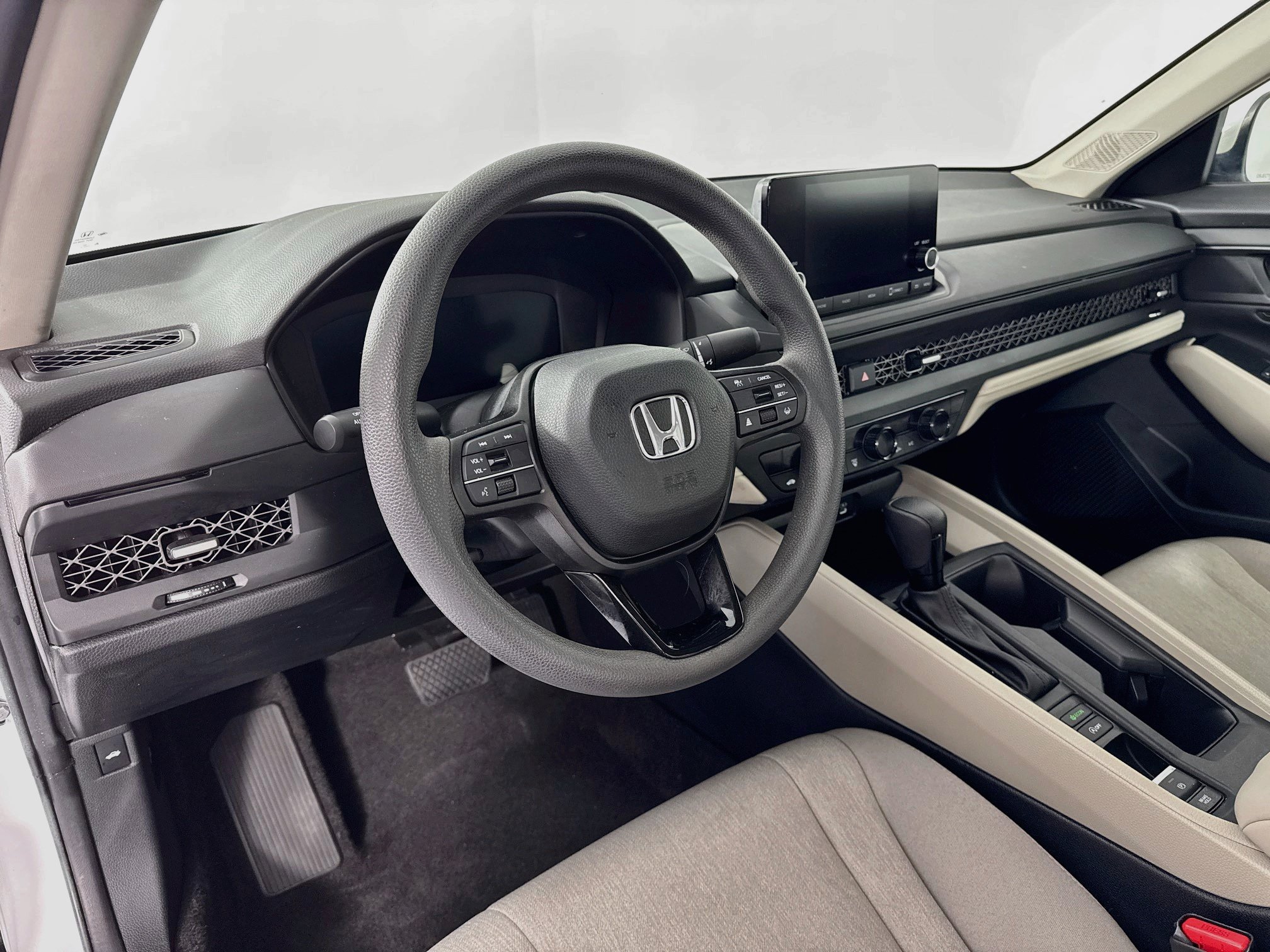 Certified 2024 Honda Accord EX image 9