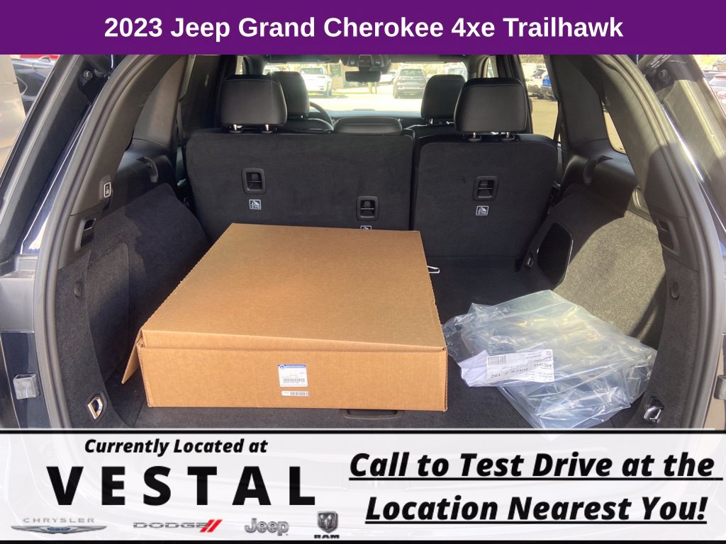 New 2023 Jeep Grand Cherokee Trailhawk w/ Advanced Protech Group II AWD/4WD image 14