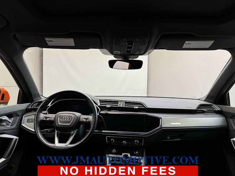 Used 2021 Audi Q3 2.0T Premium w/ Convenience Package AWD/4WD image 12