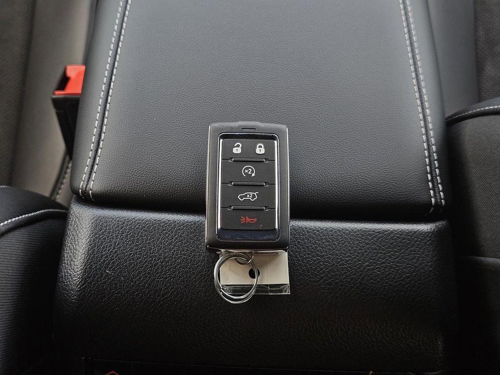 New 2026 Jeep Grand Cherokee L Laredo image 34