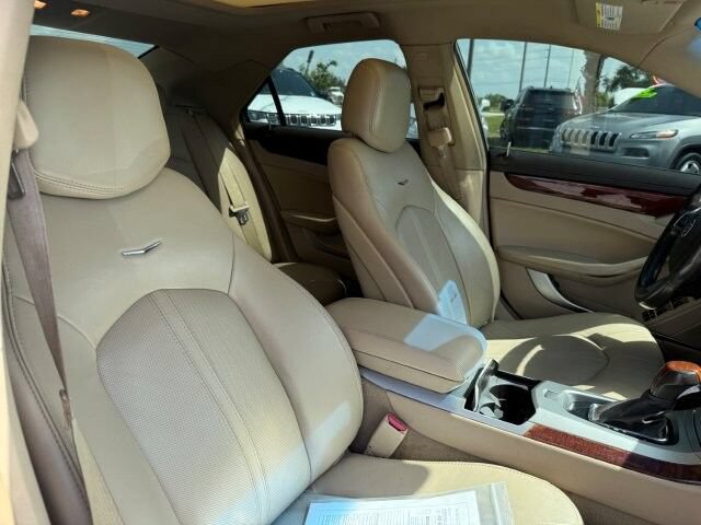 Used 2012 Cadillac CTS Luxury RWD image 10