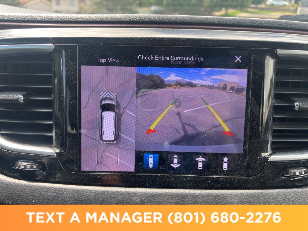 Used 2019 Chrysler Pacifica Touring-L FWD image 20