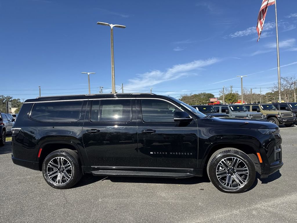 New 2026 Jeep Grand Wagoneer L 4WD w/ Premium Group I image 2