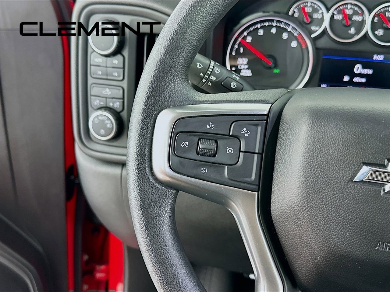Used 2022 Chevrolet Silverado 1500 Custom Trail Boss w/ Safety Confidence Package AWD/4WD image 16