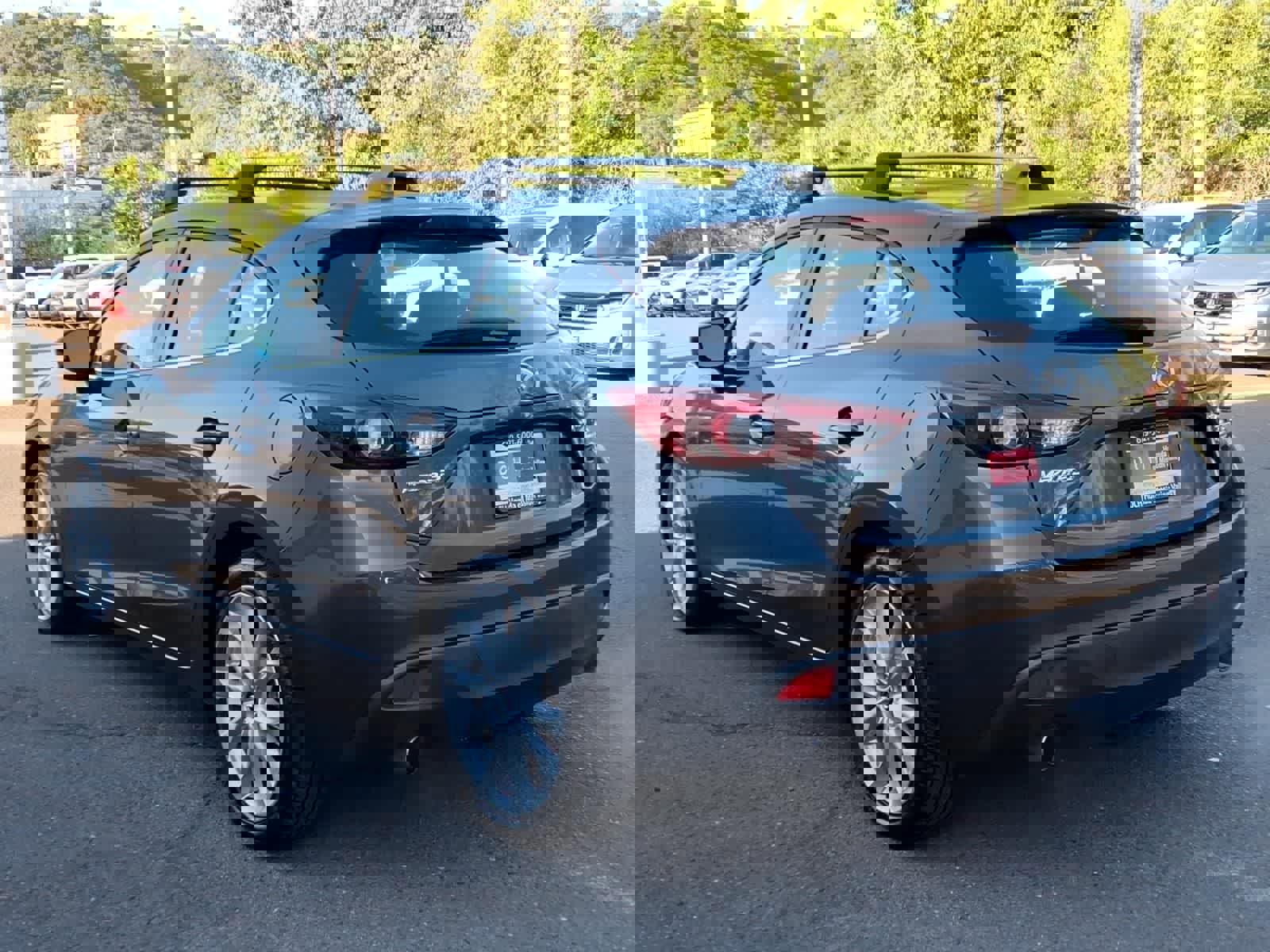 Used 2014 MAZDA MAZDA3 s Grand Touring w/ Technology Package FWD image 7