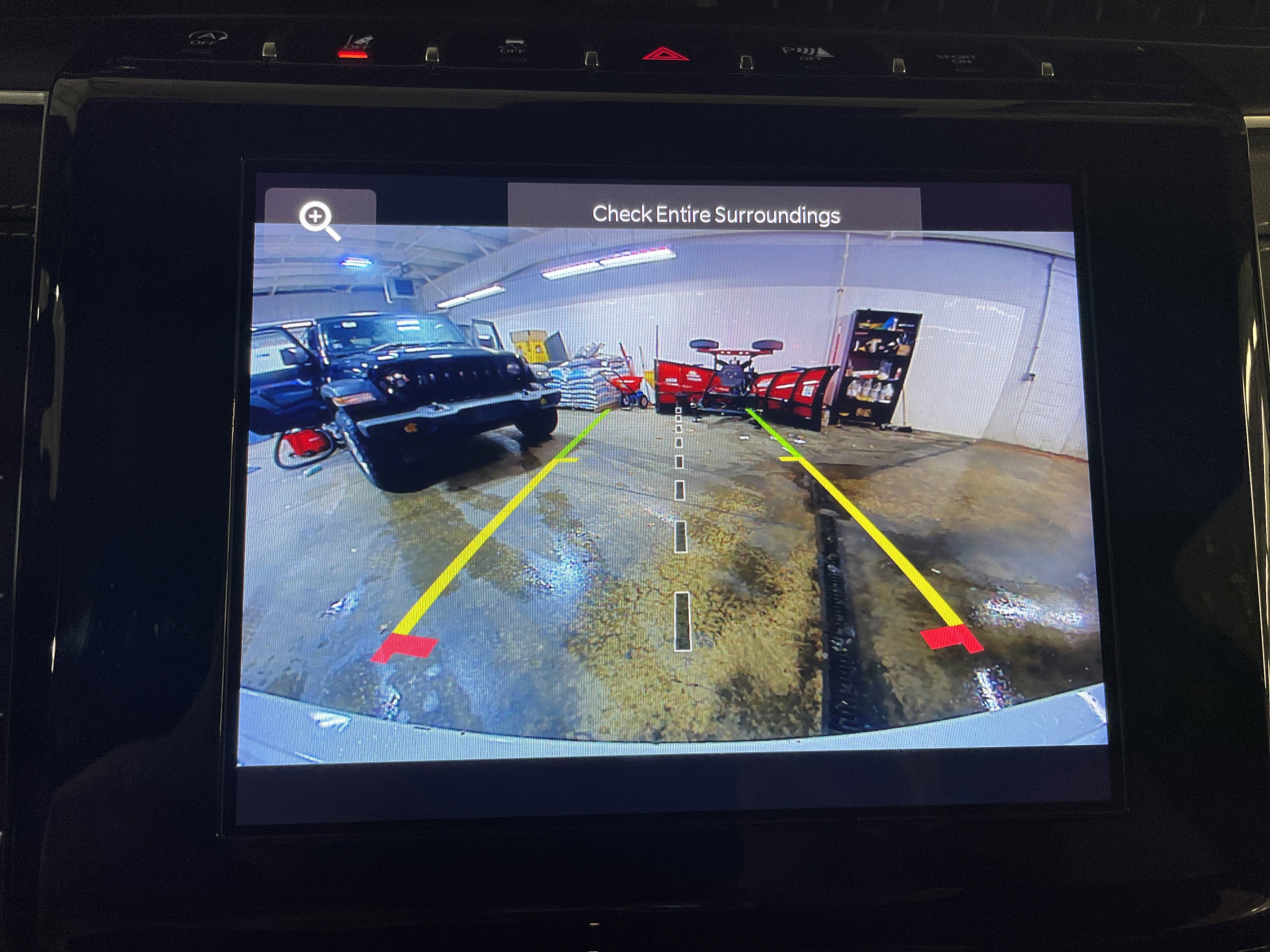 Used 2024 Jeep Grand Cherokee Altitude image 21