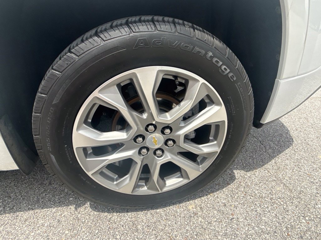 Used 2021 Chevrolet Traverse Premier w/ LPO, Floor Liner Package AWD/4WD image 9