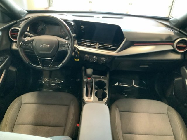 Used 2024 Chevrolet Trax RS image 14