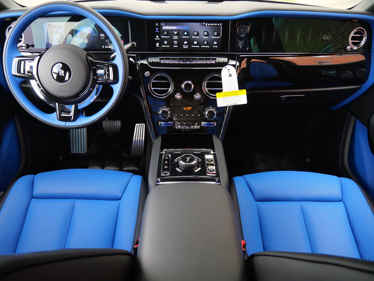 New 2026 Rolls-Royce Cullinan Black Badge image 4